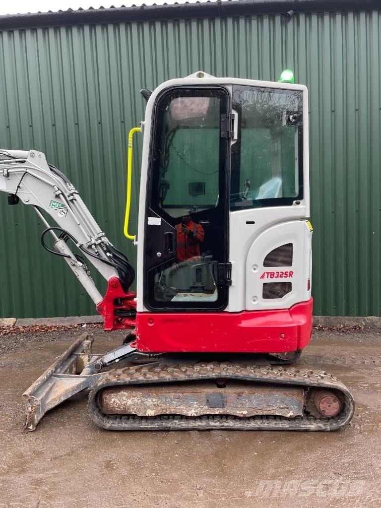 Takeuchi TB 325 R Minigravemaskiner