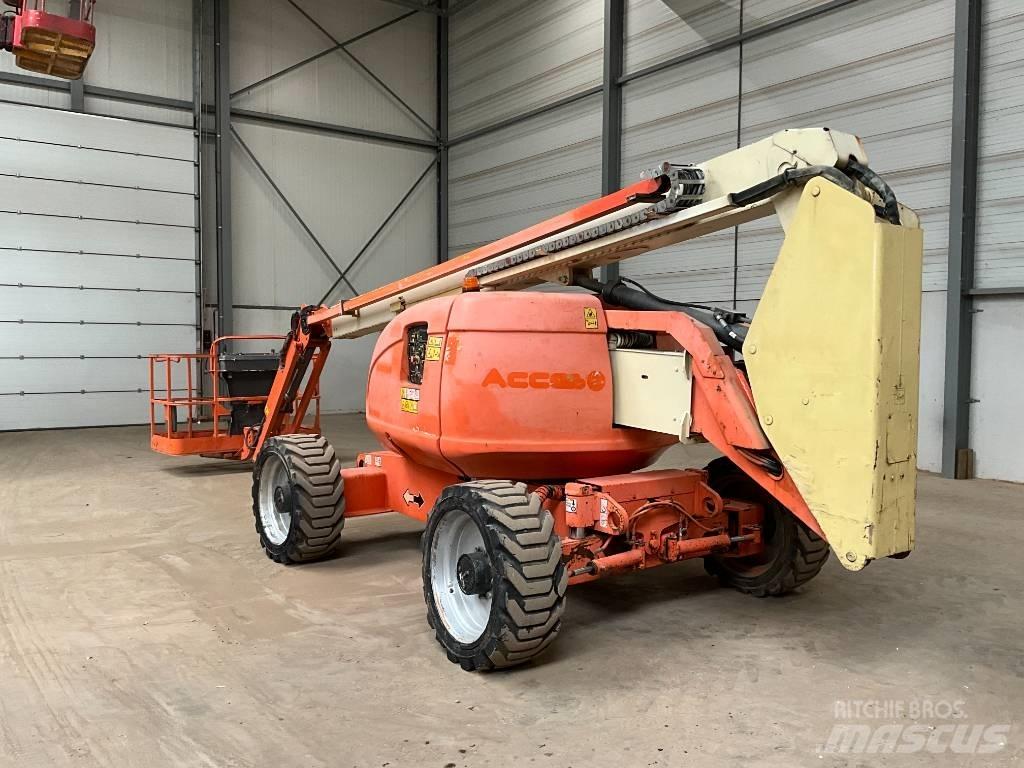 JLG 600 AJ Bomlifte med knækarm