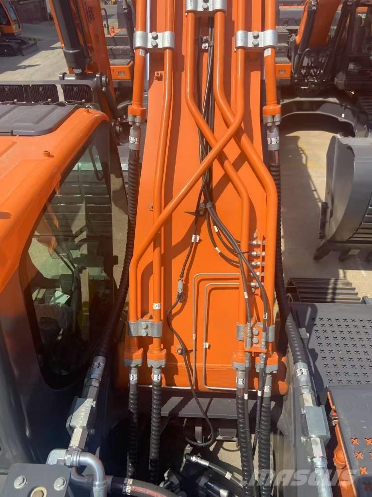 Develon DX 400 Gravemaskiner på larvebånd