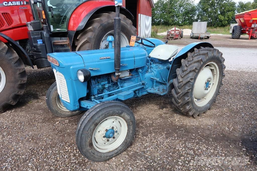 Fordson Super Dexta Traktorer