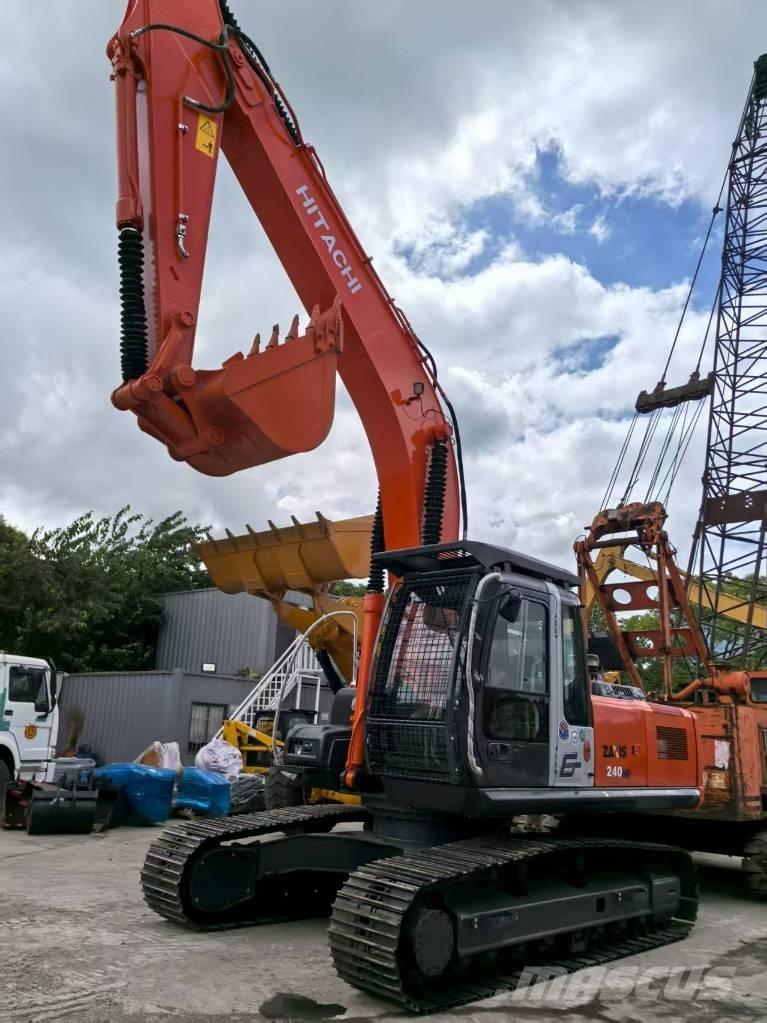 Hitachi ZX 240 HG Gravemaskiner på larvebånd