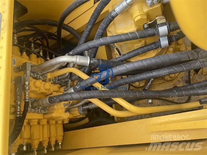 Komatsu PC 240 -8 Gravemaskiner på larvebånd