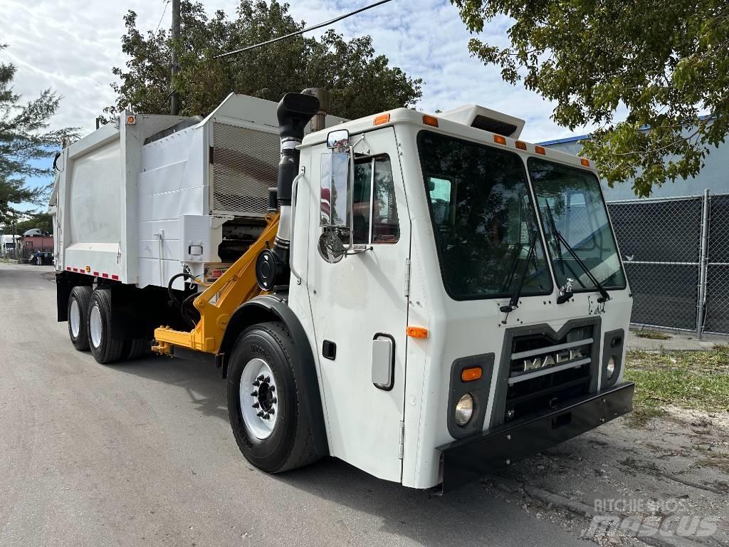Mack LEU Renovationslastbiler