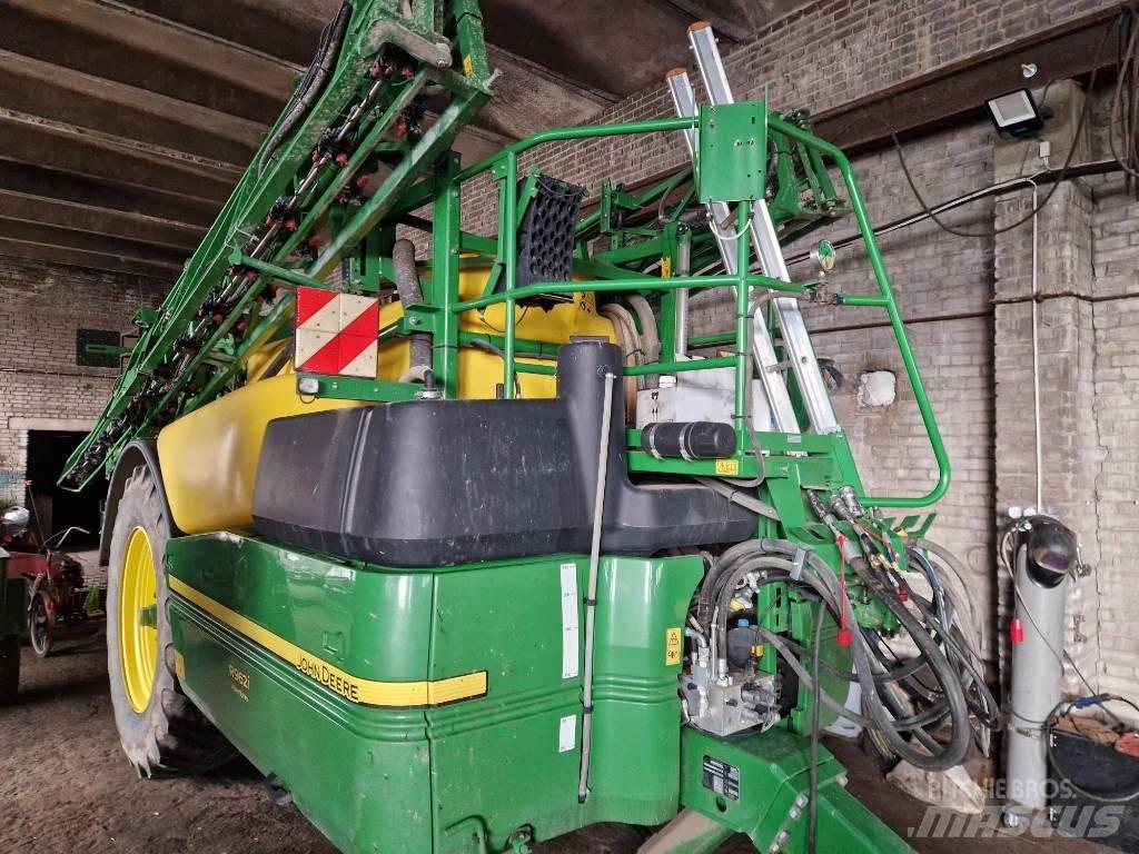 John Deere R 962 i Trailersprøjter