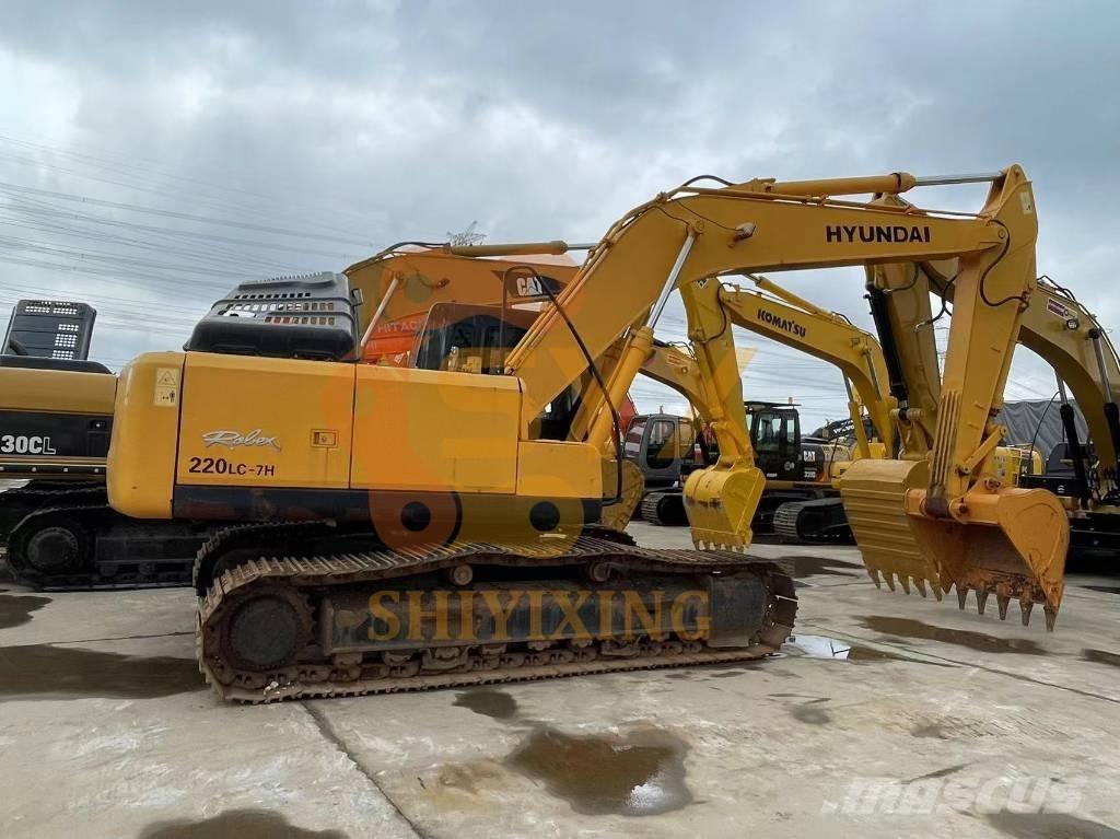 Hyundai Robex 220-7 Gravemaskiner på larvebånd