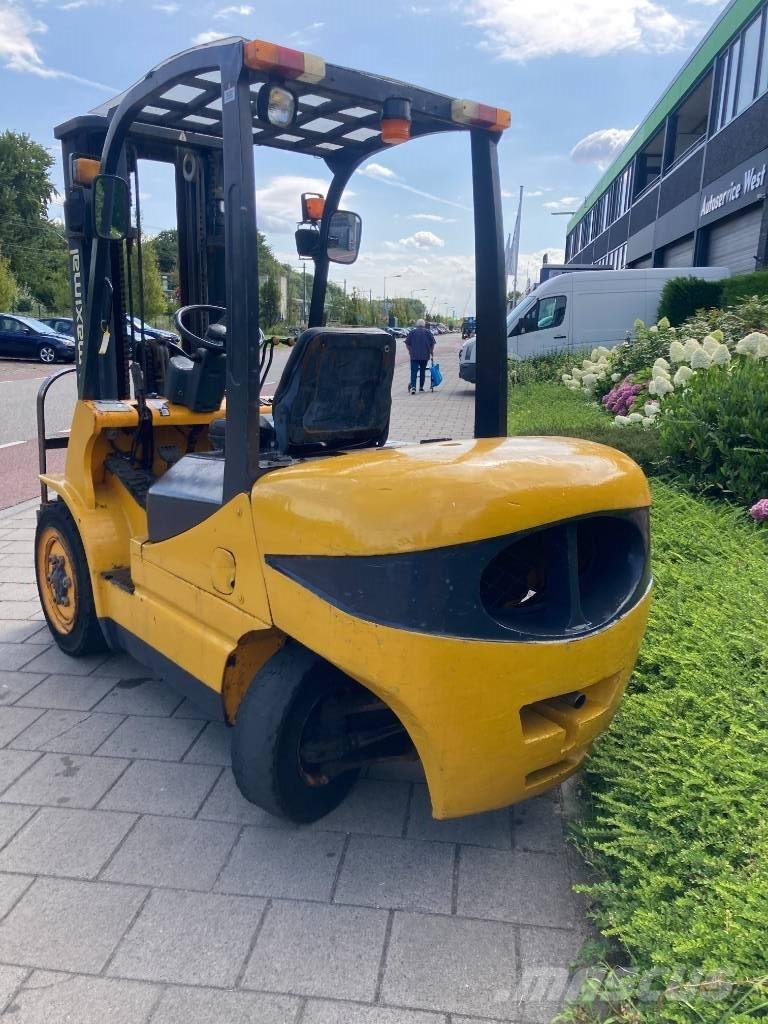 Maximal FD30T Diesel gaffeltrucks