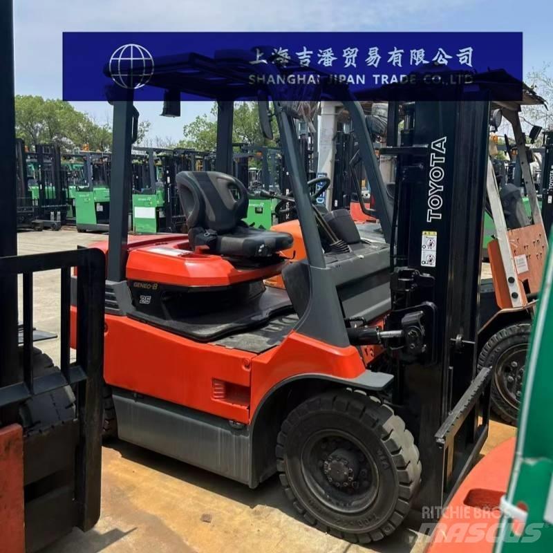 Toyota 7 FB 25 El gaffeltrucks