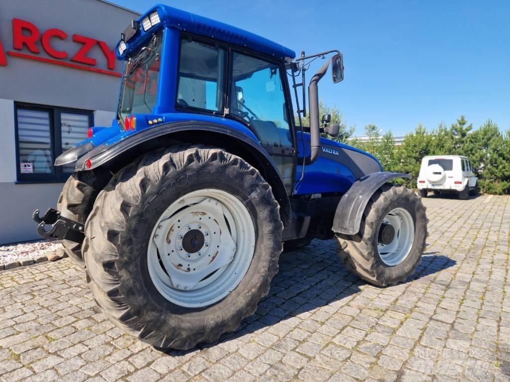 Valtra T 140 Traktorer