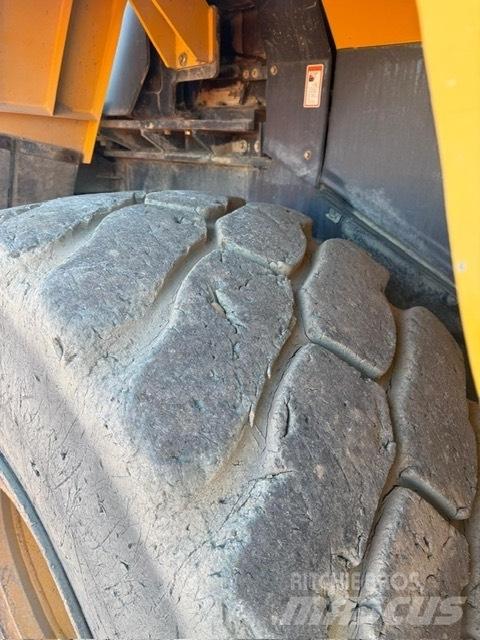 LiuGong CLG 877H Læssemaskiner på hjul