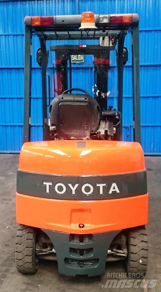 Toyota 7 FBMF 25 El gaffeltrucks