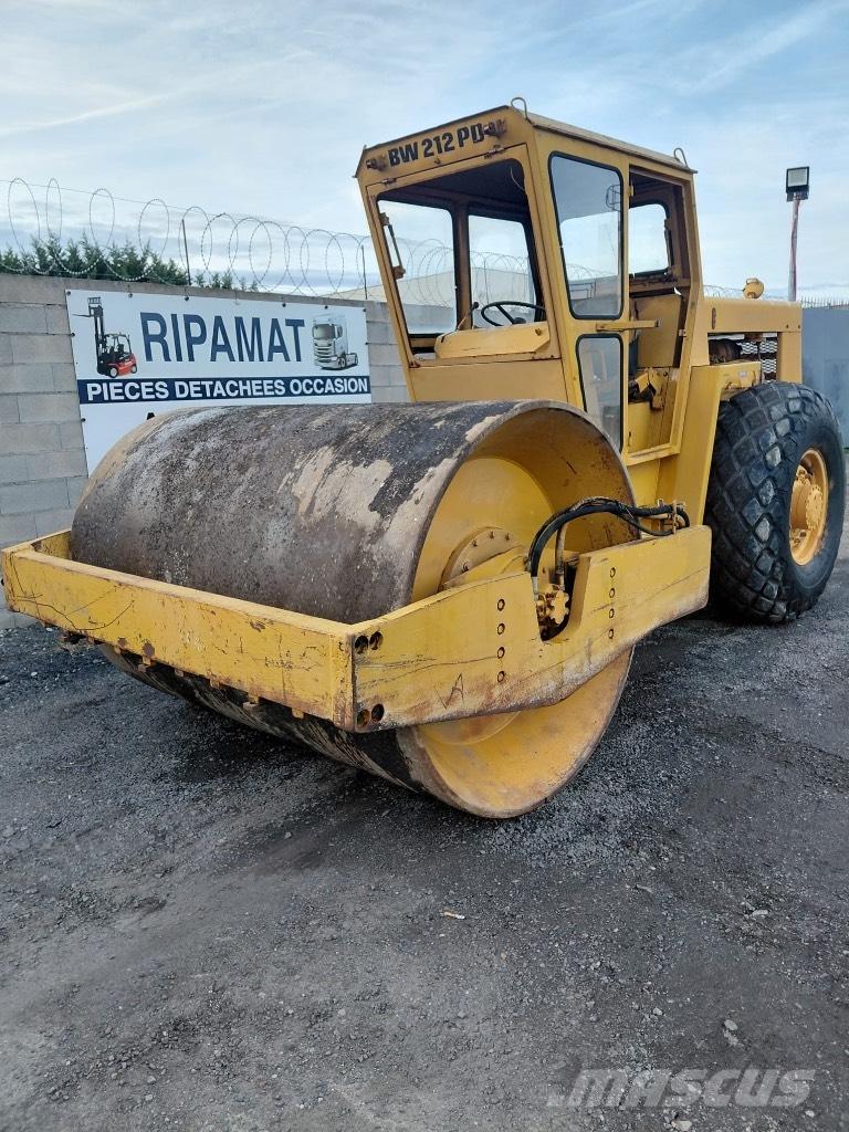 Bomag BW 212 P D Stampere