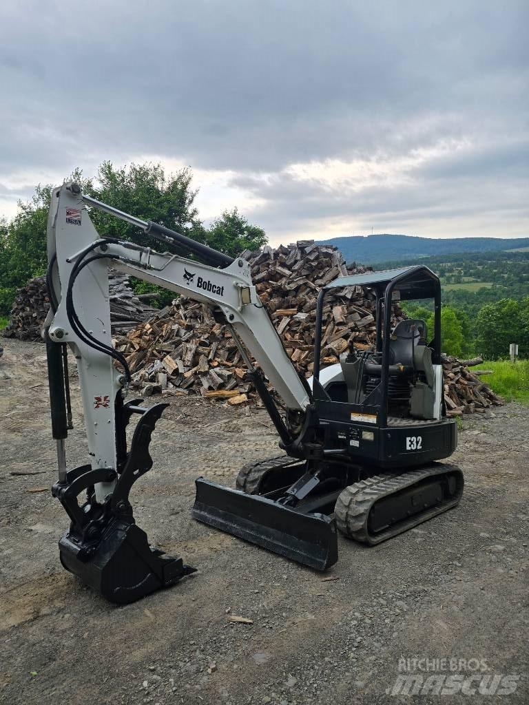 Bobcat E 32 Minigravemaskiner