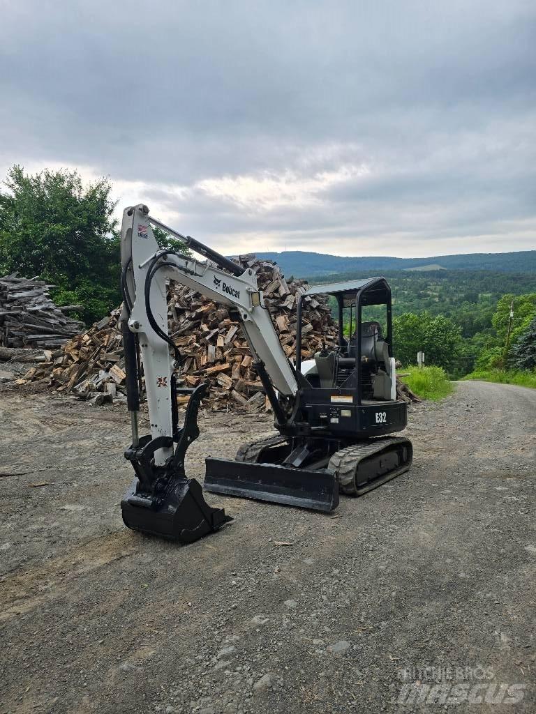 Bobcat E 32 Minigravemaskiner