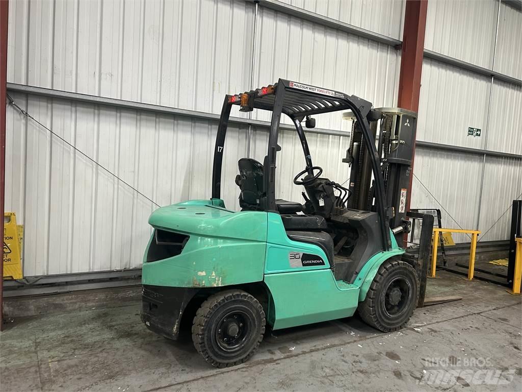 Mitsubishi FD30NT Diesel gaffeltrucks