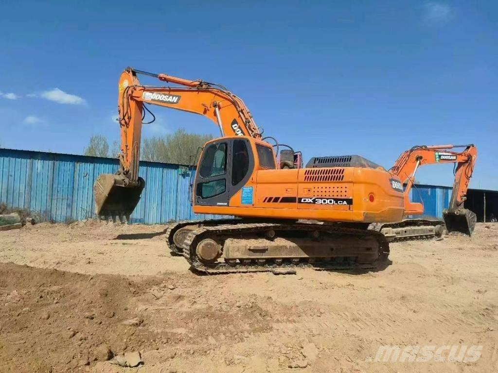 Doosan DX300LC-9 Gravemaskiner på larvebånd