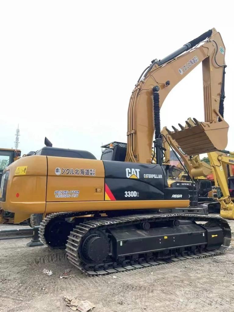 CAT 330 Gravemaskiner på larvebånd
