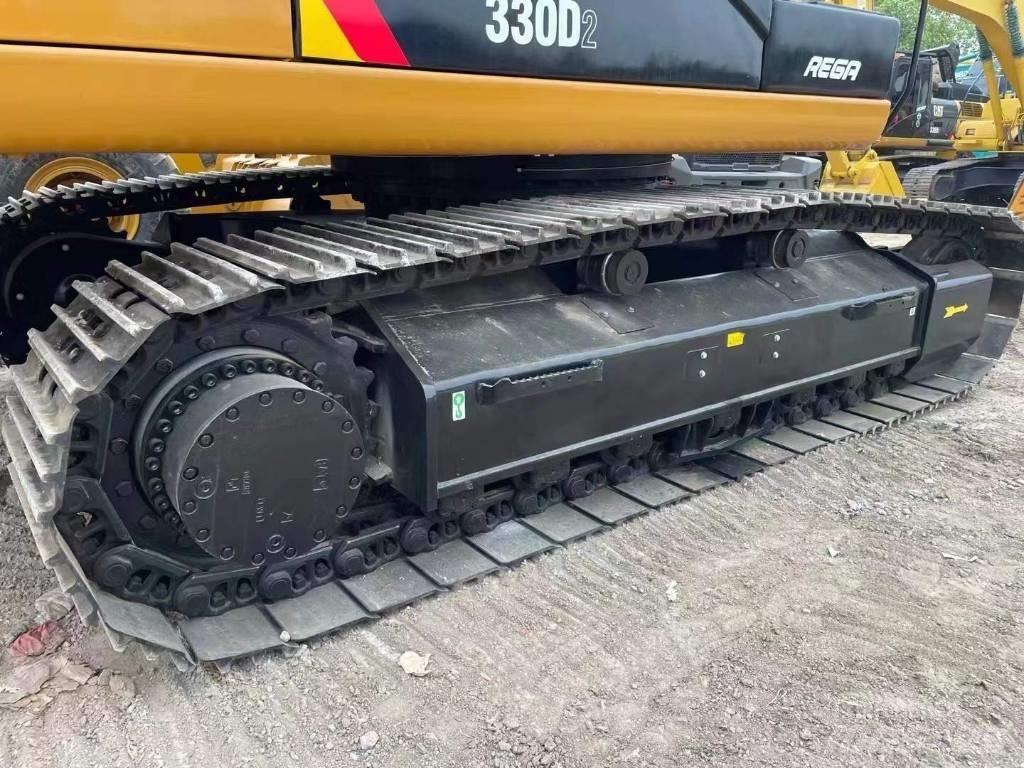 CAT 330 Gravemaskiner på larvebånd