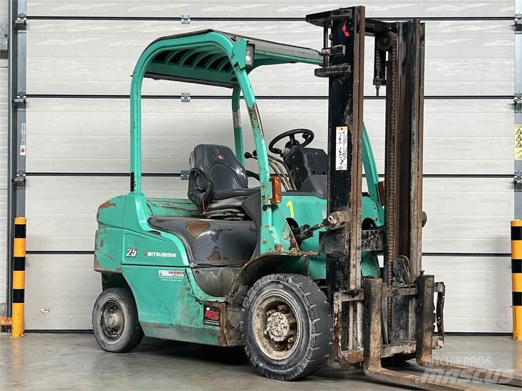 Mitsubishi FD25N Diesel gaffeltrucks