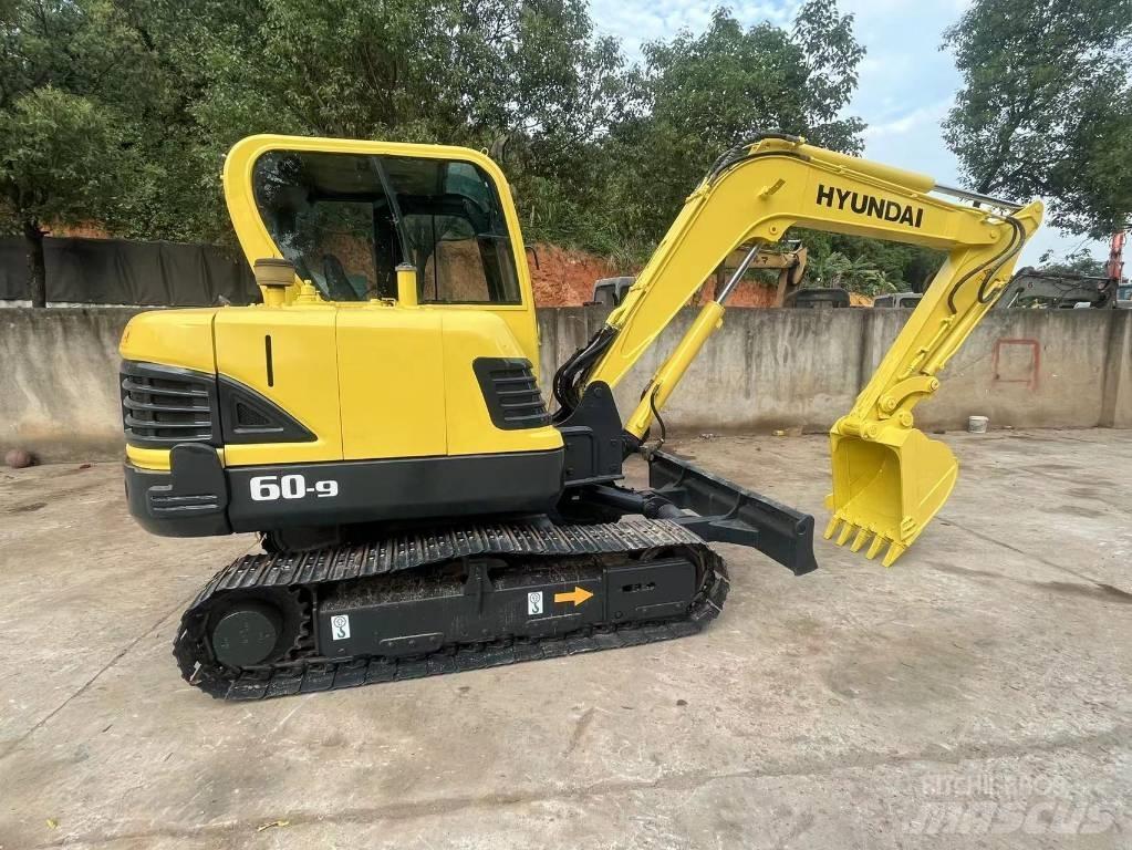 Hyundai R60-9 Gravemaskiner på larvebånd