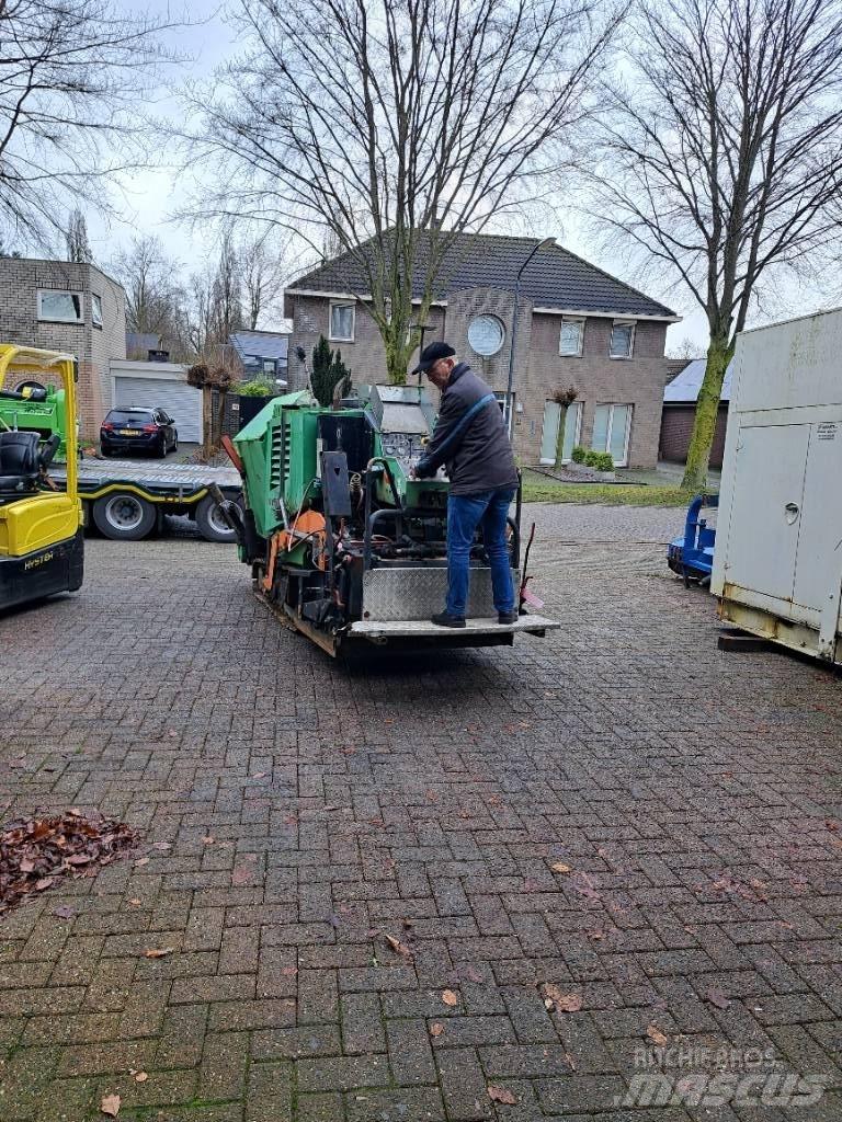 Demag 45 Asfaltudlæggere