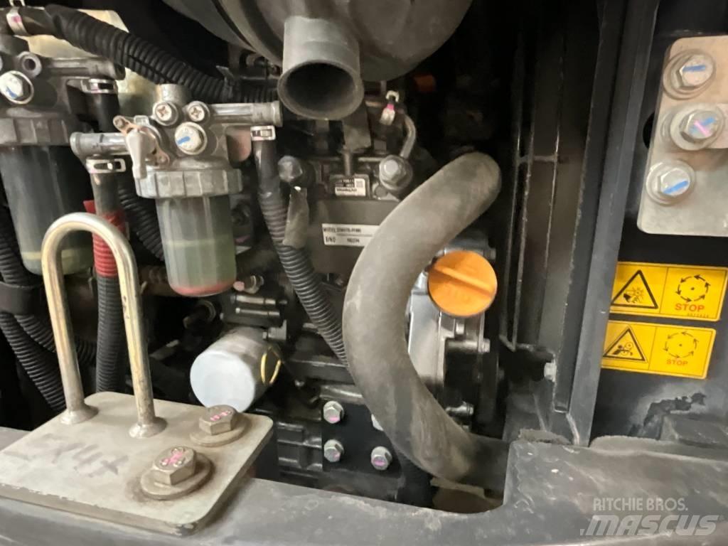 Hitachi ZX 19 U-5 A Minigravemaskiner