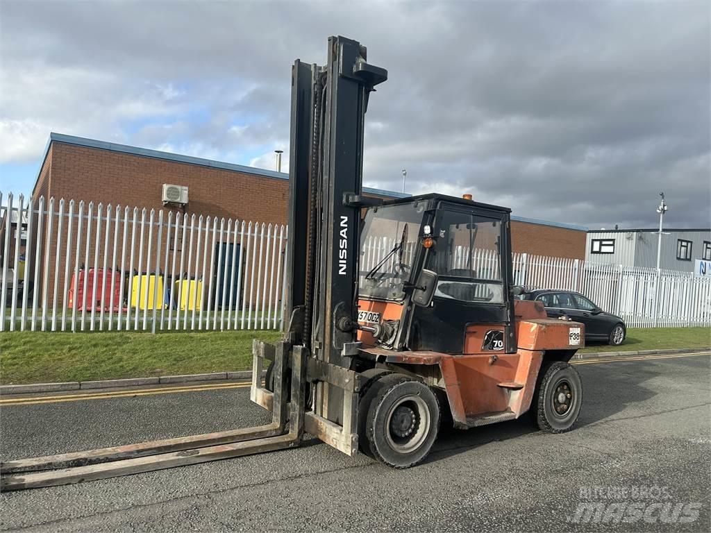 Nissan ZWF05H70U Diesel gaffeltrucks
