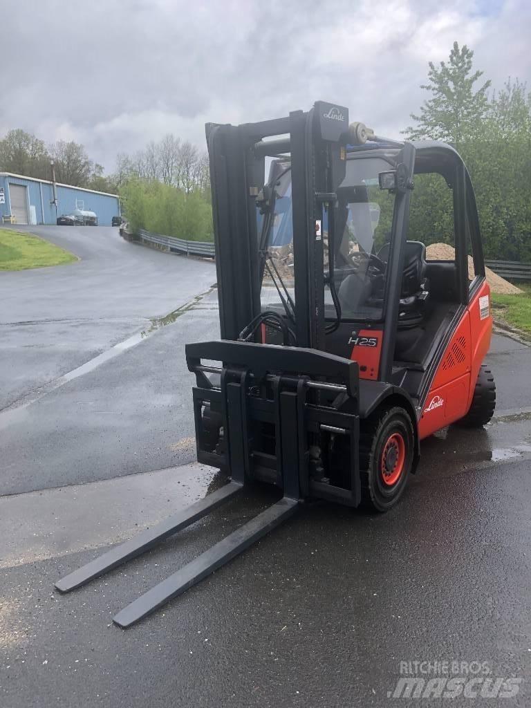 Linde H25T LPG gaffeltrucks