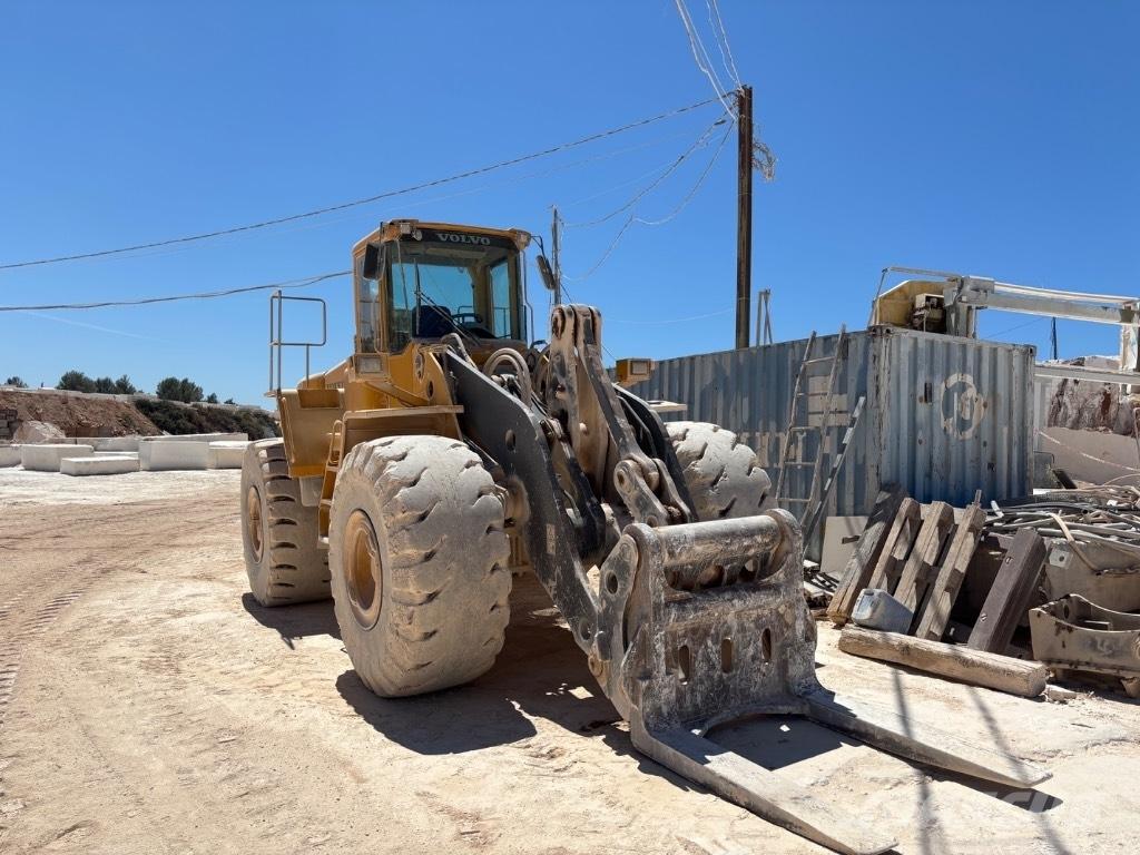 Volvo L 220 E Læssemaskiner på hjul