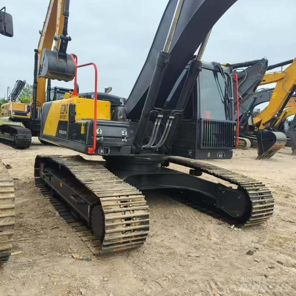 Volvo EC 240 Gravemaskiner på larvebånd