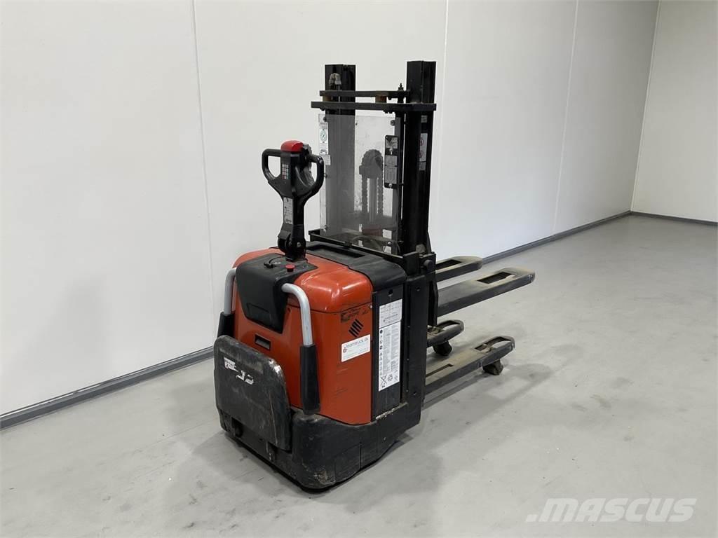 BT SPE125 El-palleløftere med platform