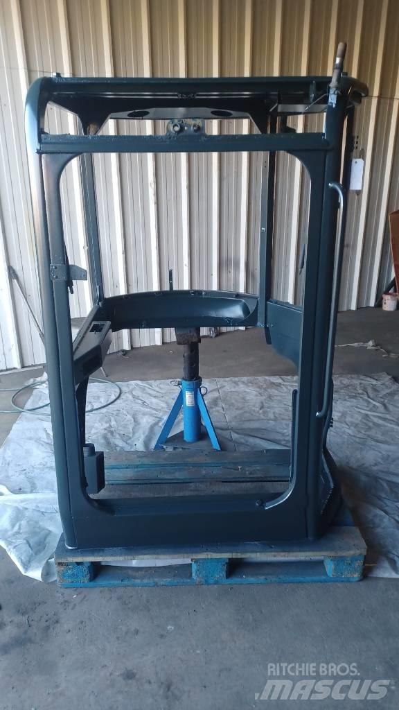 Yanmar Vio 45 Kabiner og interiør