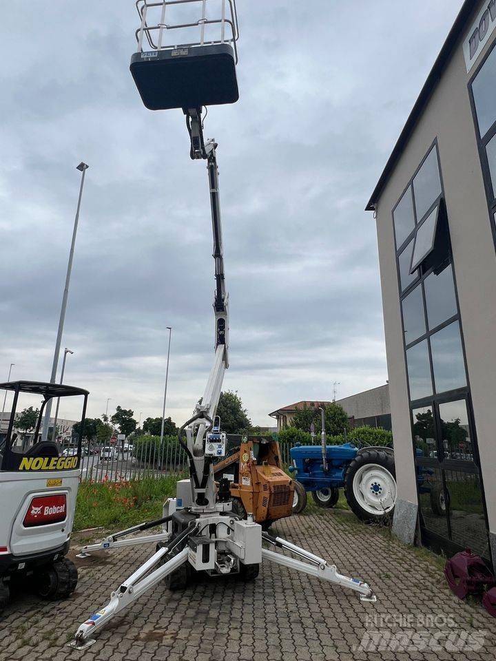 CTE Traccess 135 Bomlifte med knækarm