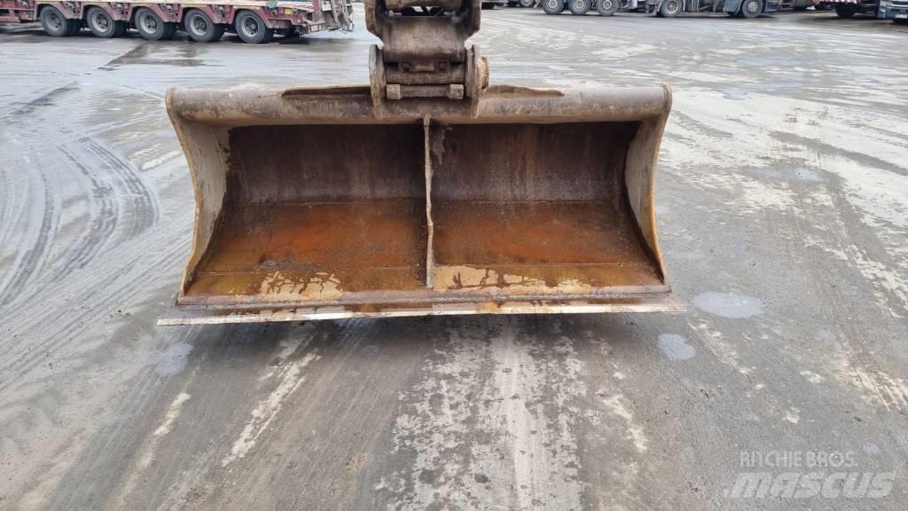 JCB 220 XL Gravemaskiner på larvebånd