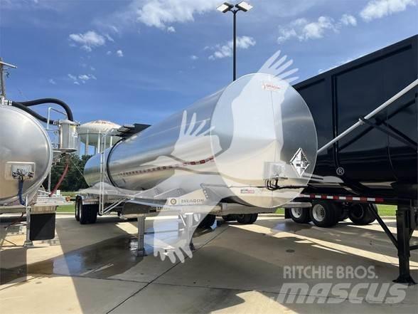 Dragon  Semi-trailer med Tank