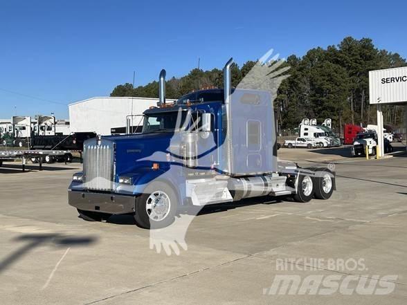 Kenworth W900L Trækkere