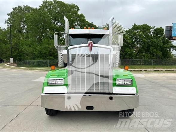 Kenworth W900L Trækkere