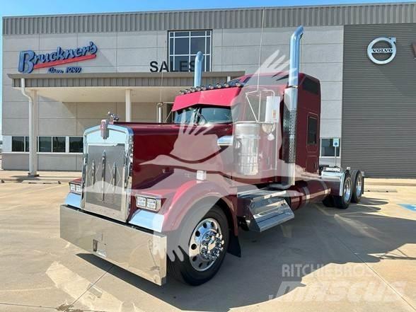 Kenworth W900L Trækkere