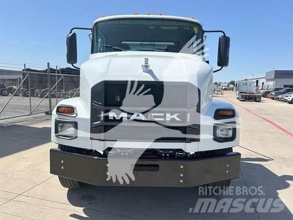 Mack MD6 Renovationslastbiler