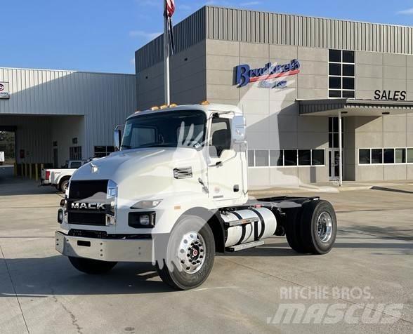 Mack MD6 Lastbiler med tip