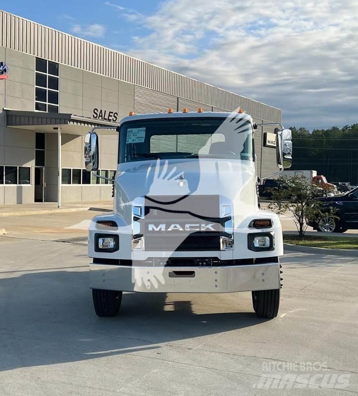 Mack MD6 Lastbiler med tip