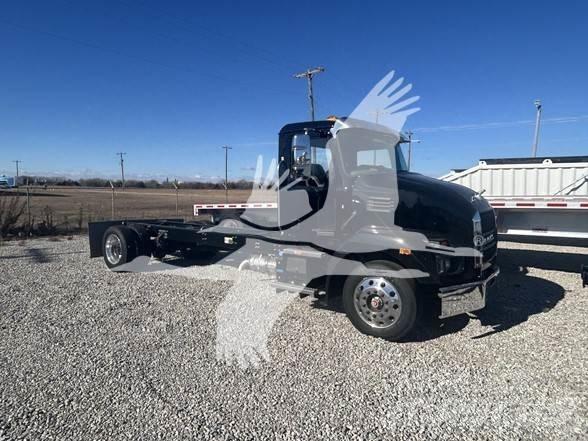 Mack MD6 Chassis