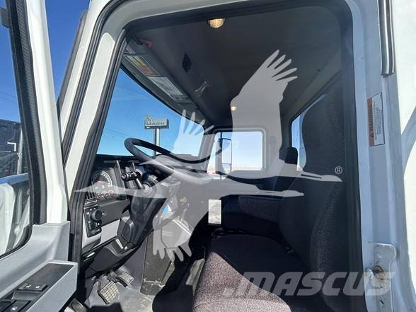 Mack MD6 Lastbiler med tip