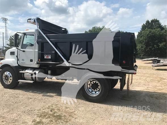 Mack MD6 Lastbiler med tip