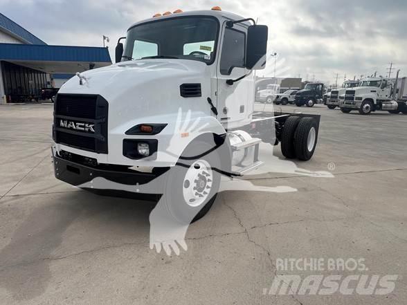 Mack MD6 Chassis
