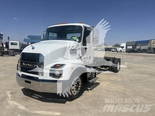 Mack MD6 Chassis