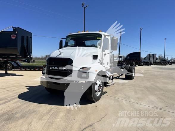 Mack MD6 Chassis