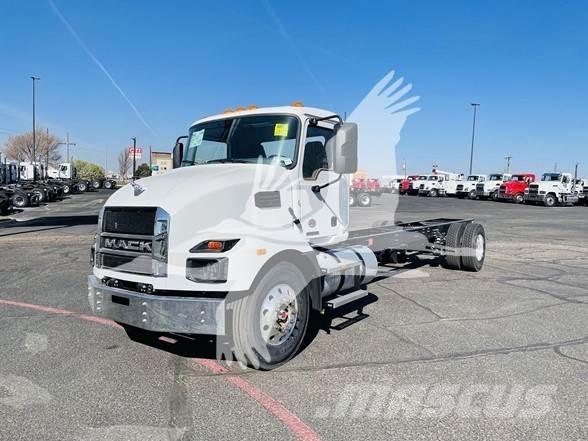 Mack MD6 Chassis
