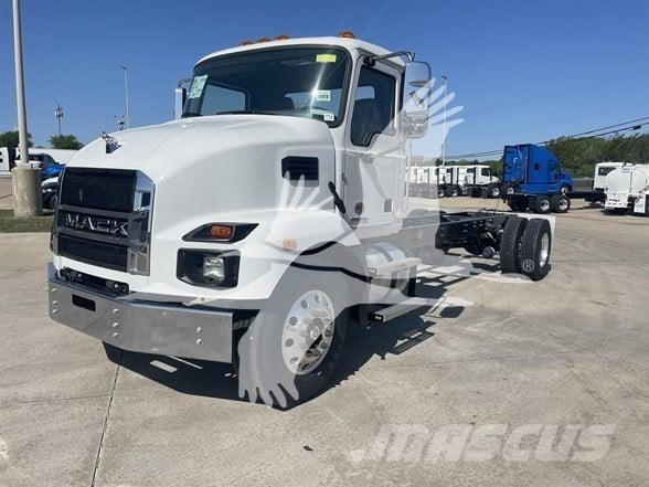Mack MD6 Trækkere
