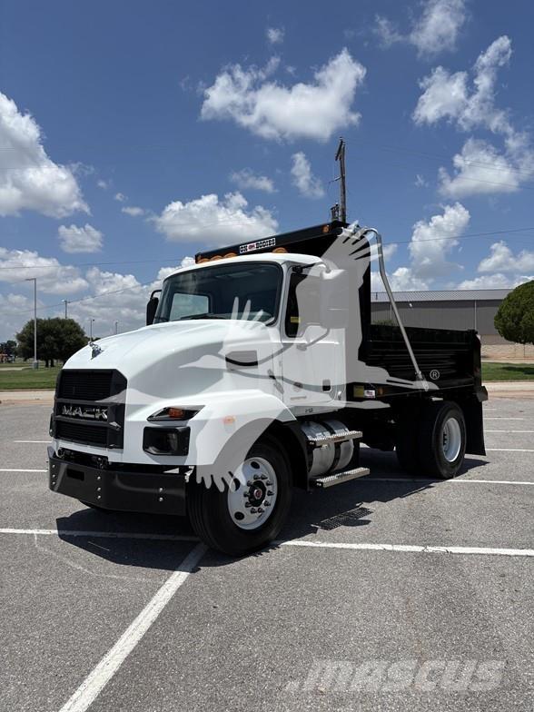 Mack MD6 Lastbiler med tip