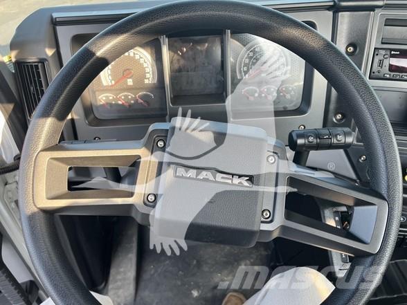 Mack MD6 Entreprenør - Andet